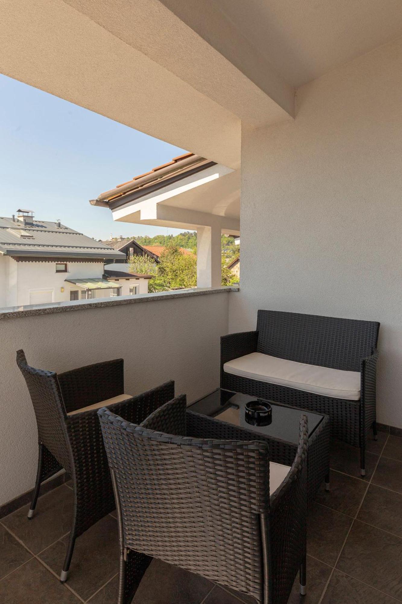 Frida's Place Apartma *